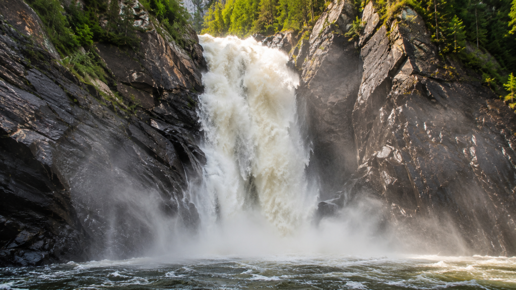 Moxie Falls (The Forks)
