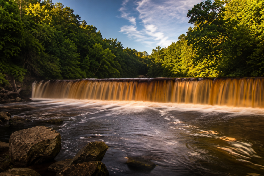 Douglas Falls (Thomas)