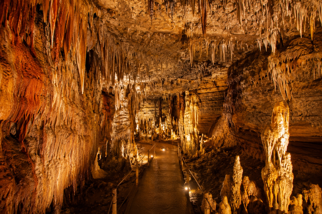 Ohio Caverns — The Most Colorful Cave in America